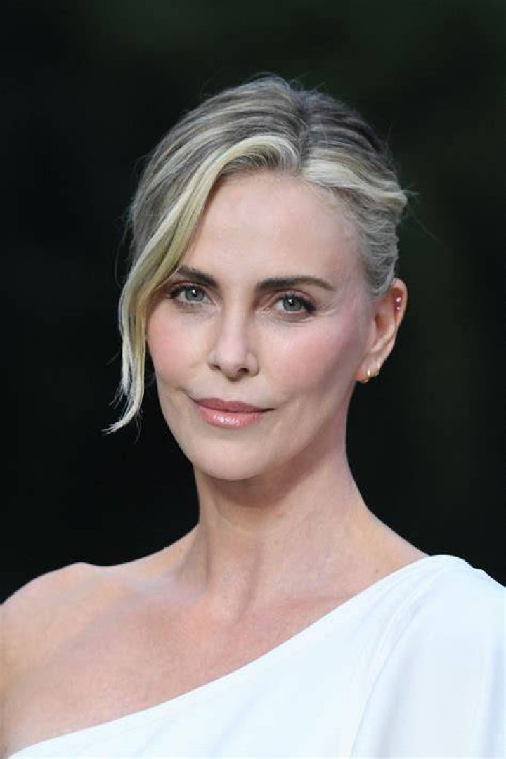 Charlize's Hollywood Hills Mansion