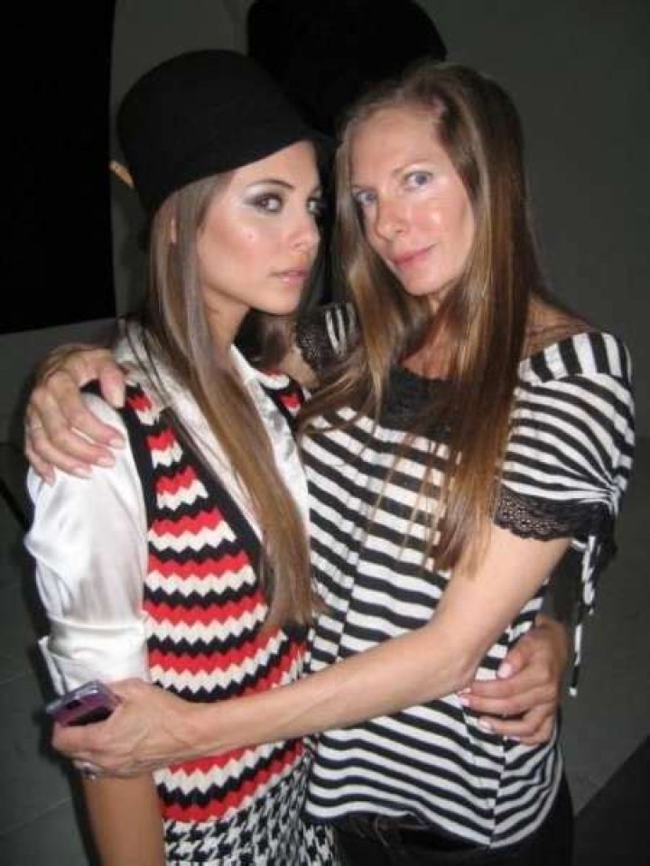 Darnell Gregorio hugging her daughter, Piper De Palma