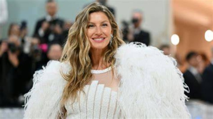 Gisele B&uuml;ndchen's pet Fluffy