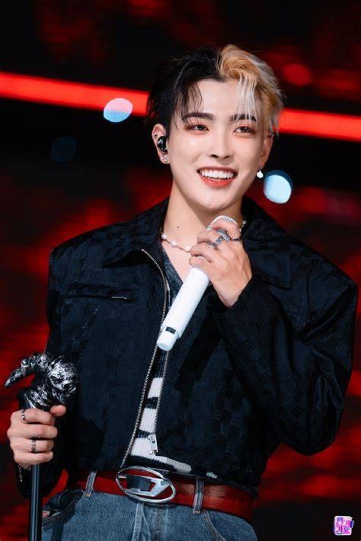 Hongjoong's pet No Pets (Hongjoong)