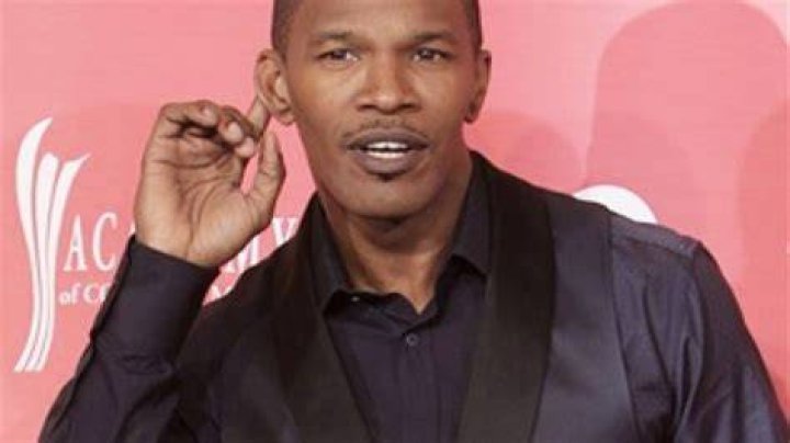 Jamie Foxx apologizes for rant on Miley Cyrus