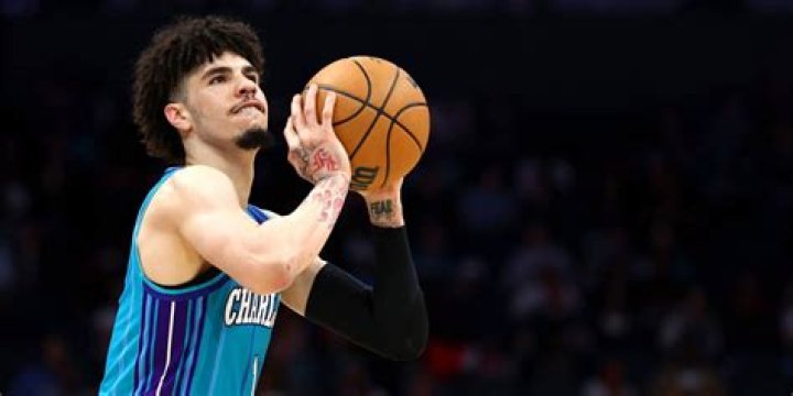 LaMelo Ball's pet Dip