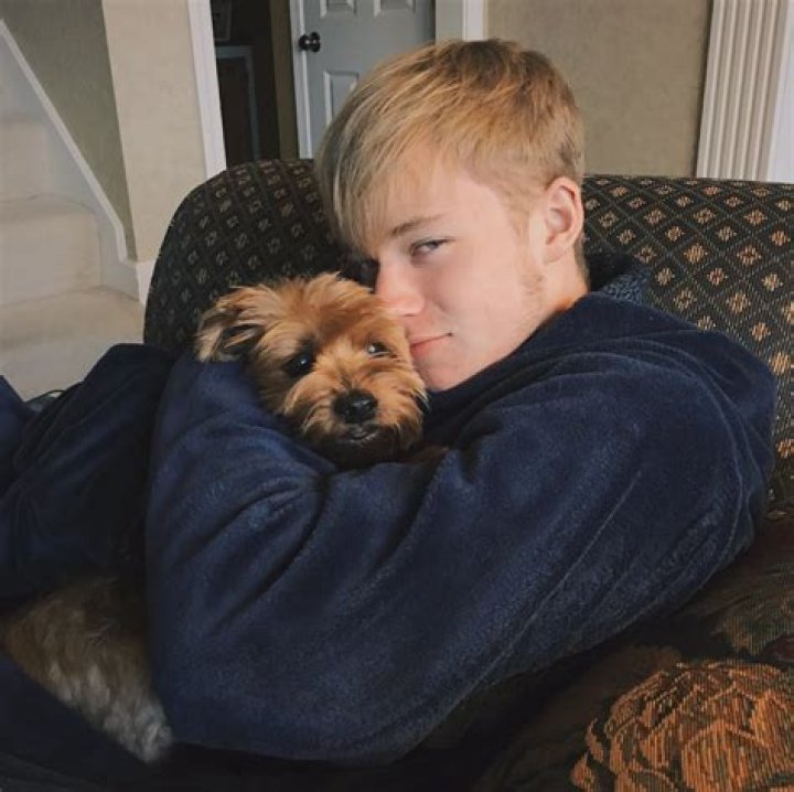 Sam Golbach Pets